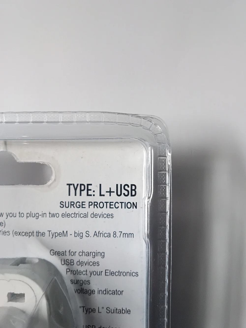 REI compact white